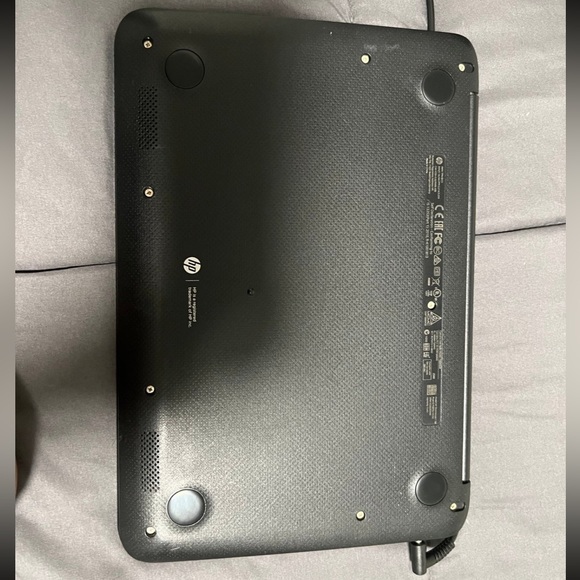 Yo Chromebook laptop - Picture 3 of 3